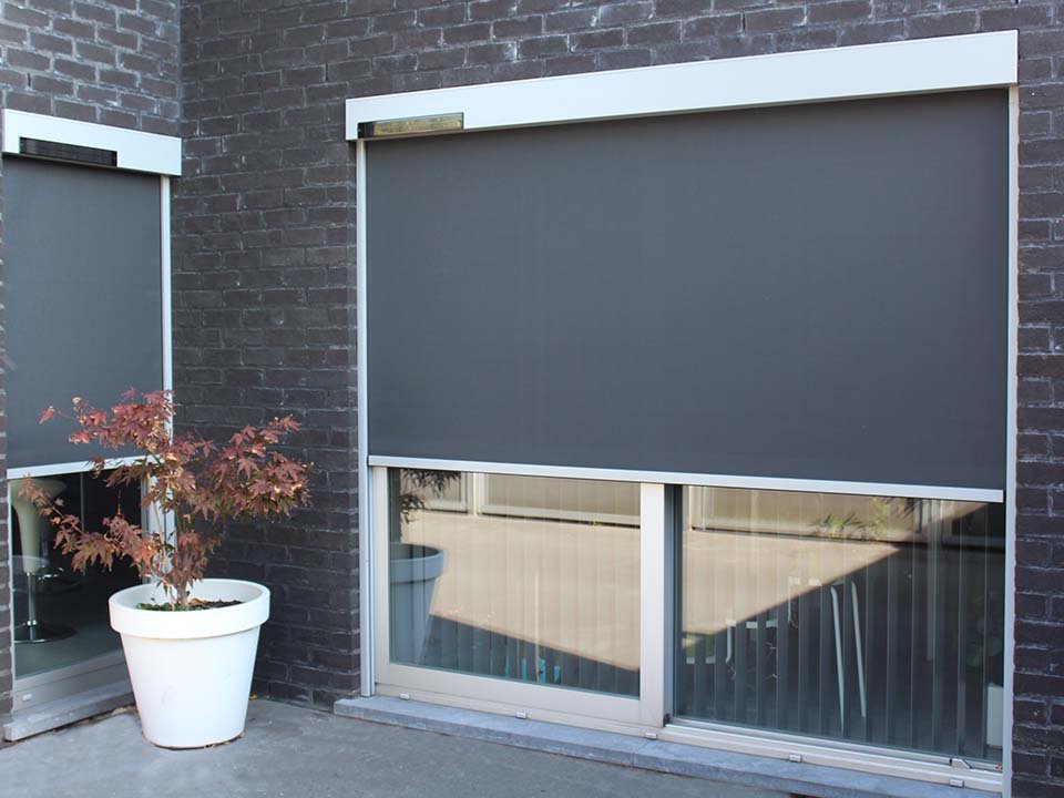 Zonwering van Sinexit gemonteerd
